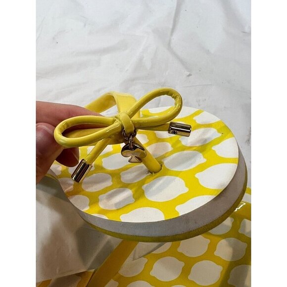 Kate Spade Nadine Lemon Yellow Bow Rubber Thong Sandals Sz 7 SB-F - Picture 4 of 11